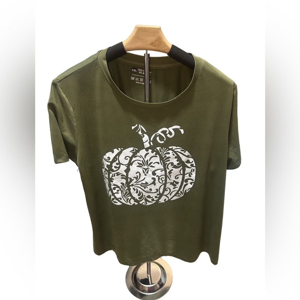 Fall/ Halloween Green Graphic Women's Top 1x